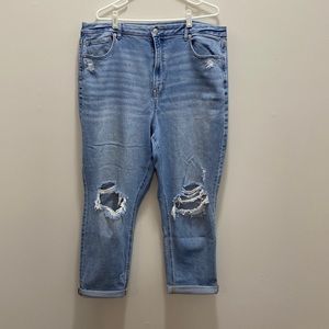 American Eagle Jeans- Curvy Mom Jean